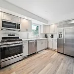 Charming Erie Home About 2 Mi To Downtown Delights!