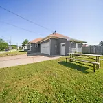 Charming Erie Home About 2 Mi To Downtown Delights!